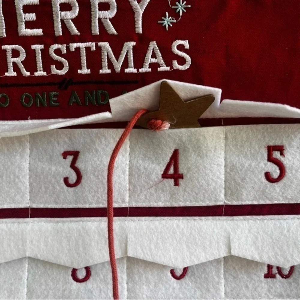 2‎ Felt Christmas Countdown Calendars Santa Claus Merry Xmas Pockets Wood NWT